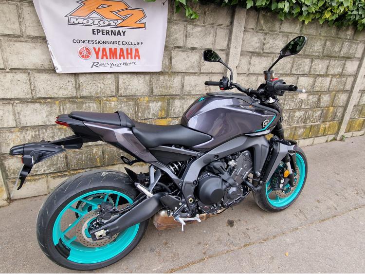 YAMAHA MT-09 Y-AMT 2024