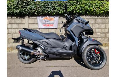 YAMAHA TRICITY 300