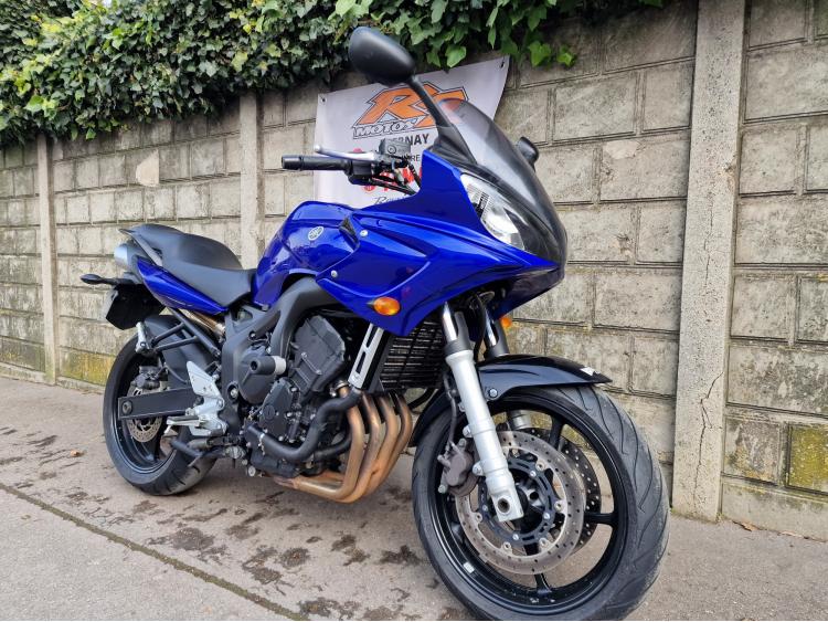 YAMAHA FZ6 600 FAZER