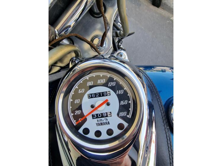 YAMAHA XVS 650 DRAGSTAR