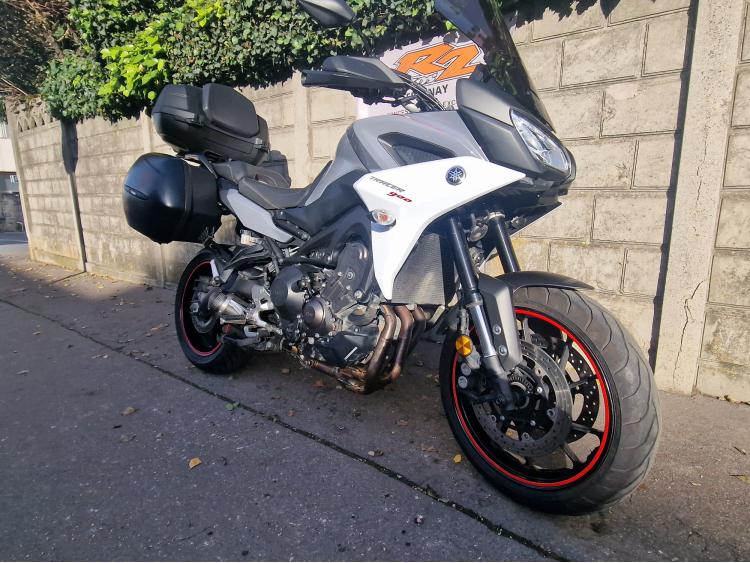 YAMAHA TRACER 900