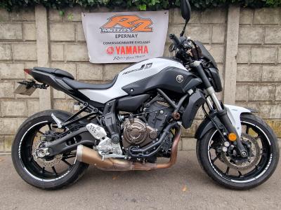 YAMAHA MT-07 (47.5CV)